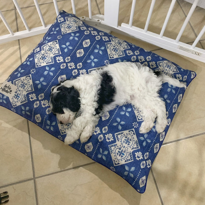 Noosa Nights Linen-Blend – MEDIUM Pet Bed